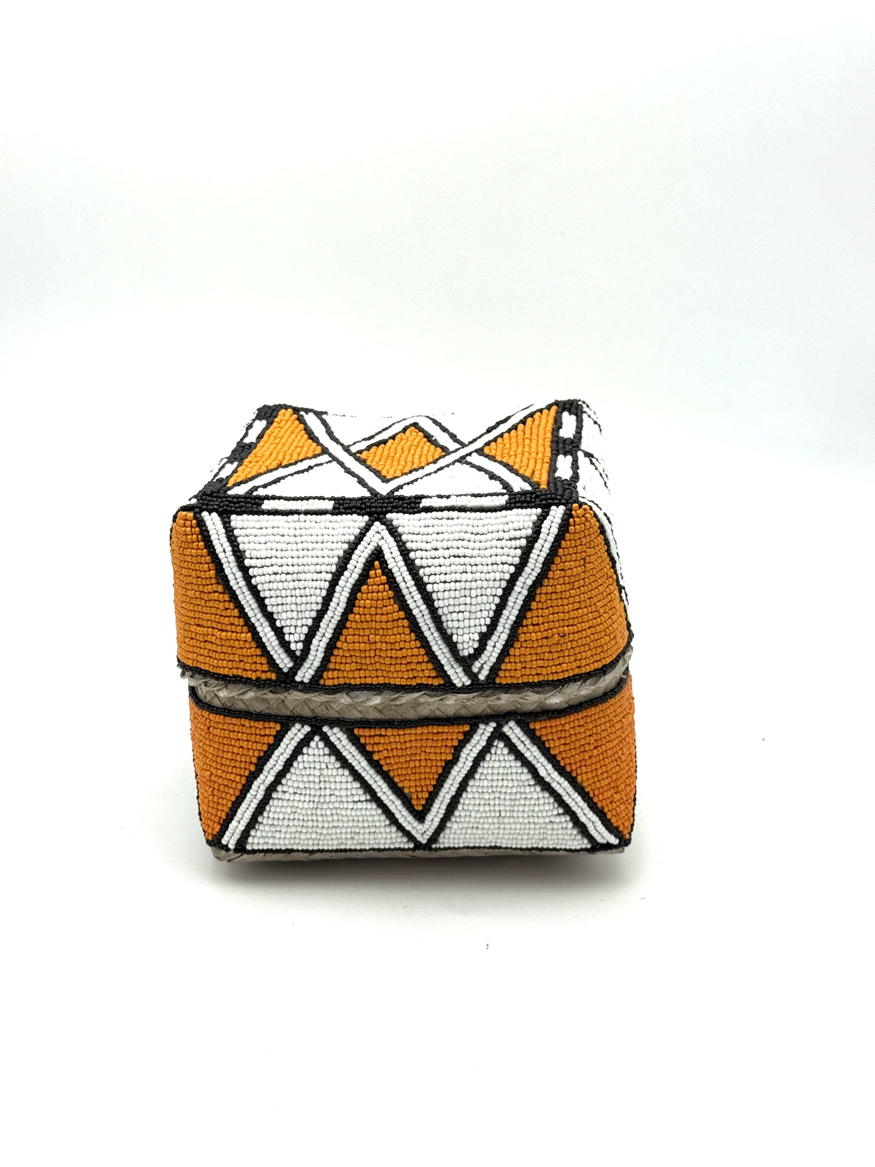 Scatole in bambù ricoperte di perline: Safari