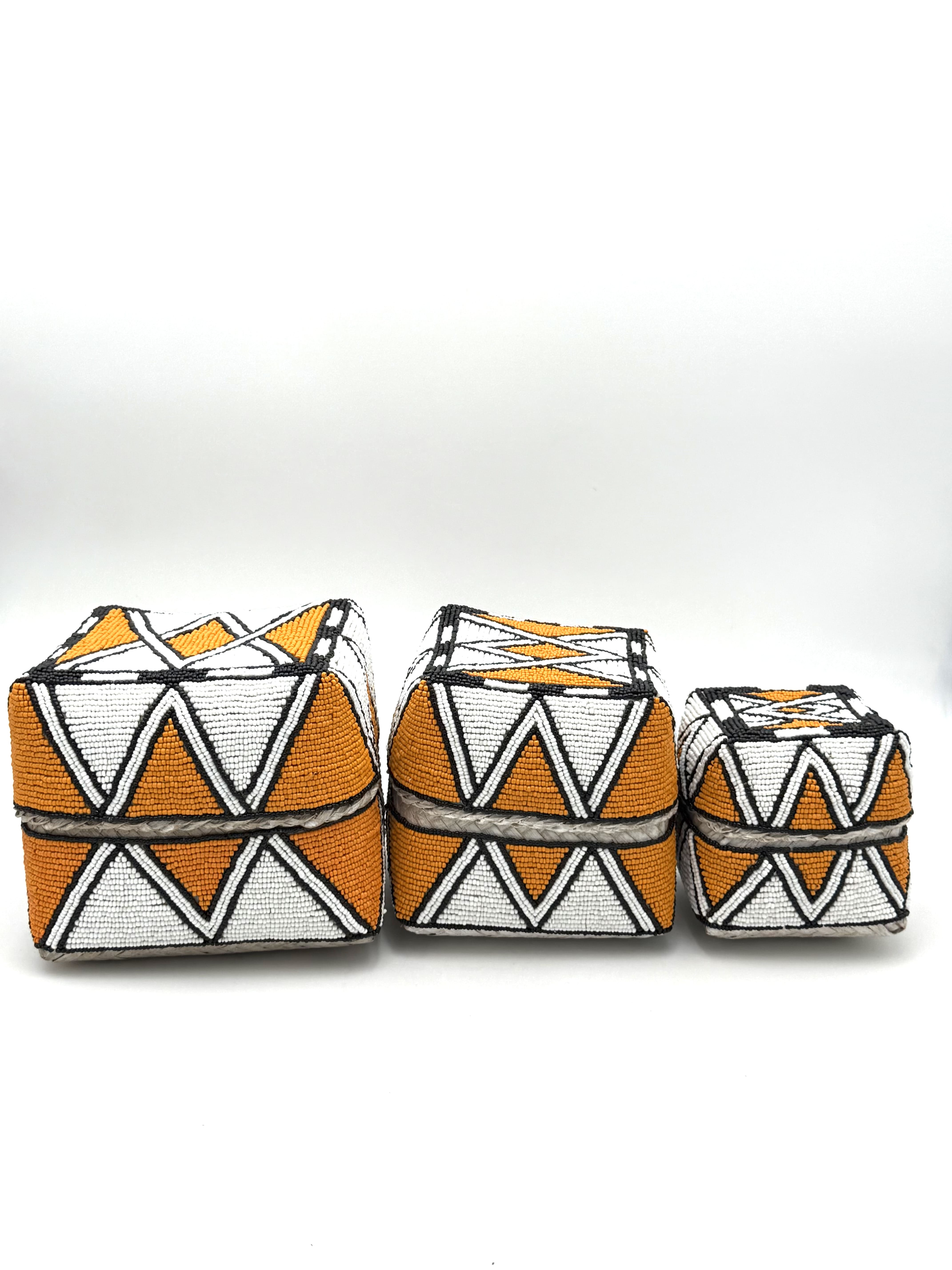 Scatole in bambù ricoperte di perline: Safari