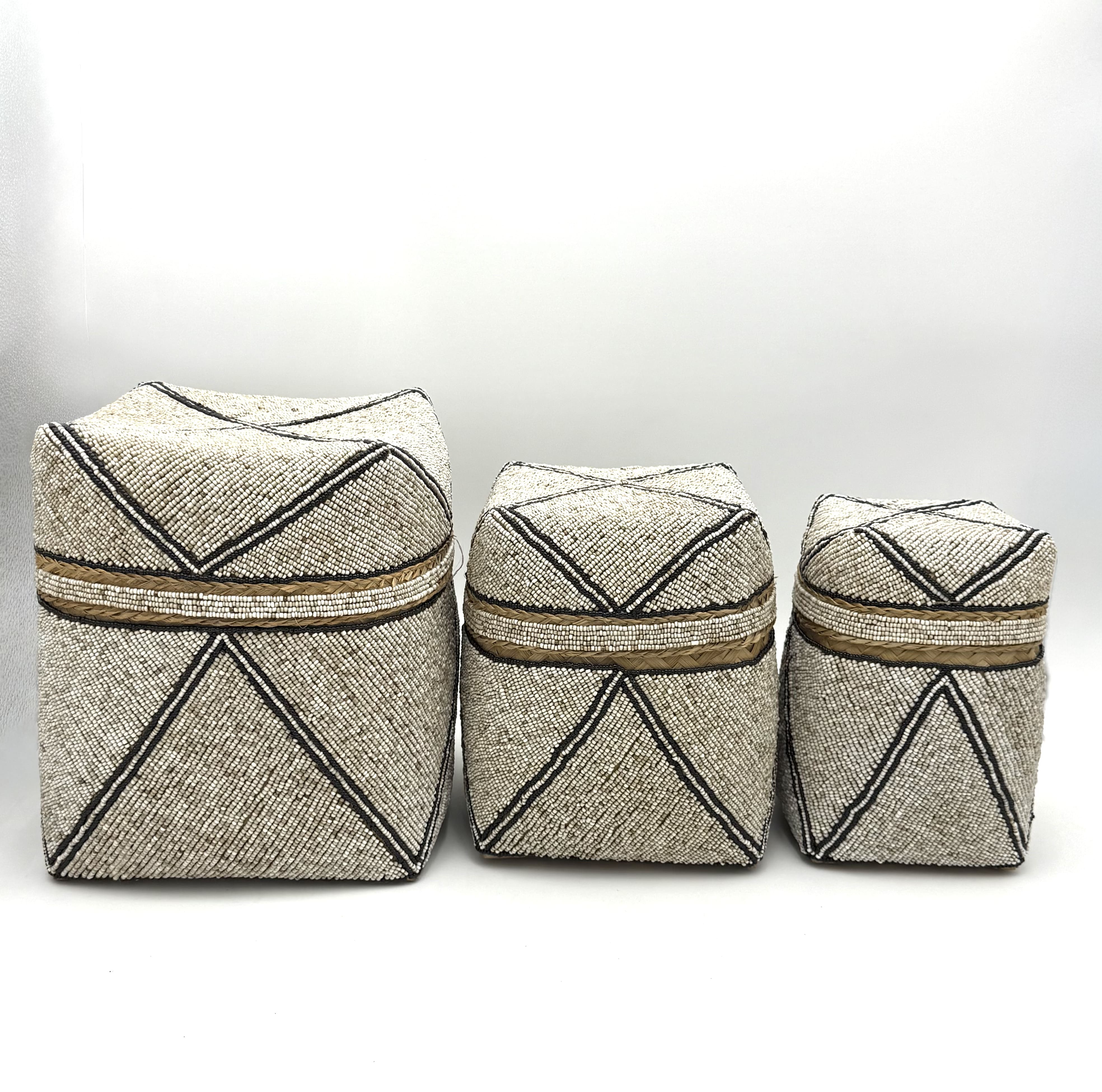 Scatole in bambù ricoperte di perline: Oasi Notturna